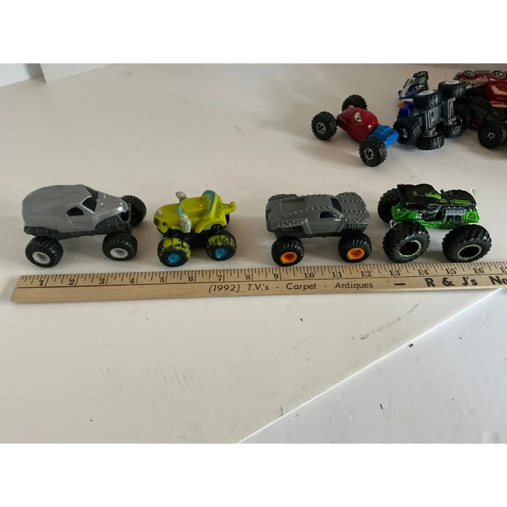 Hot Wheels Monster Jam Truck Lot Spider-Man Grave Digger Small Scale Toy Truck